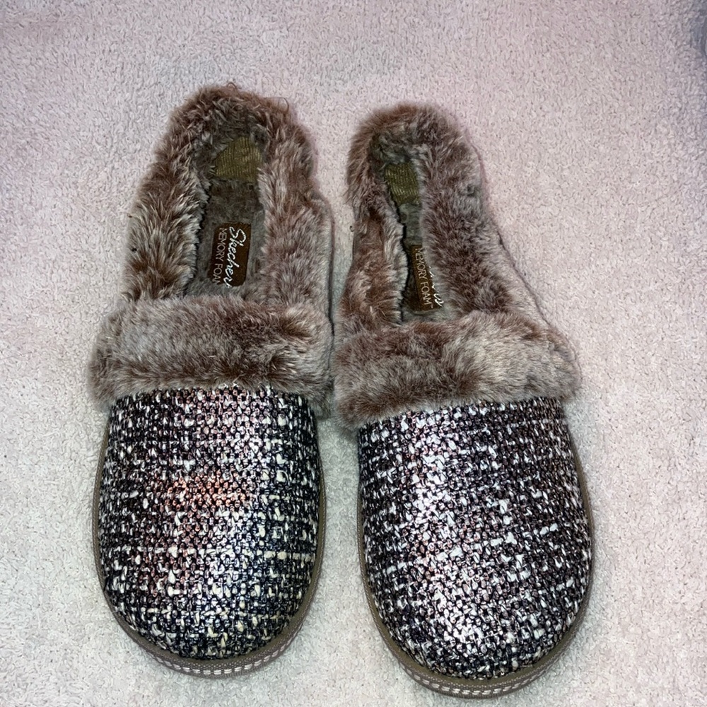 Skechers Gray Cozy Faux Fur Slippers